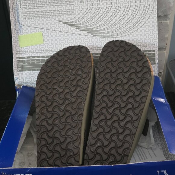 Birkenstock New in Box Arizona Stone Birko-Flor Regular Width - Size 43 M10 - Picture 3 of 3